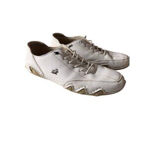 Mens White Leather Sneakers With Unique Sole Design Lace-Up Closure & Ram Logo A